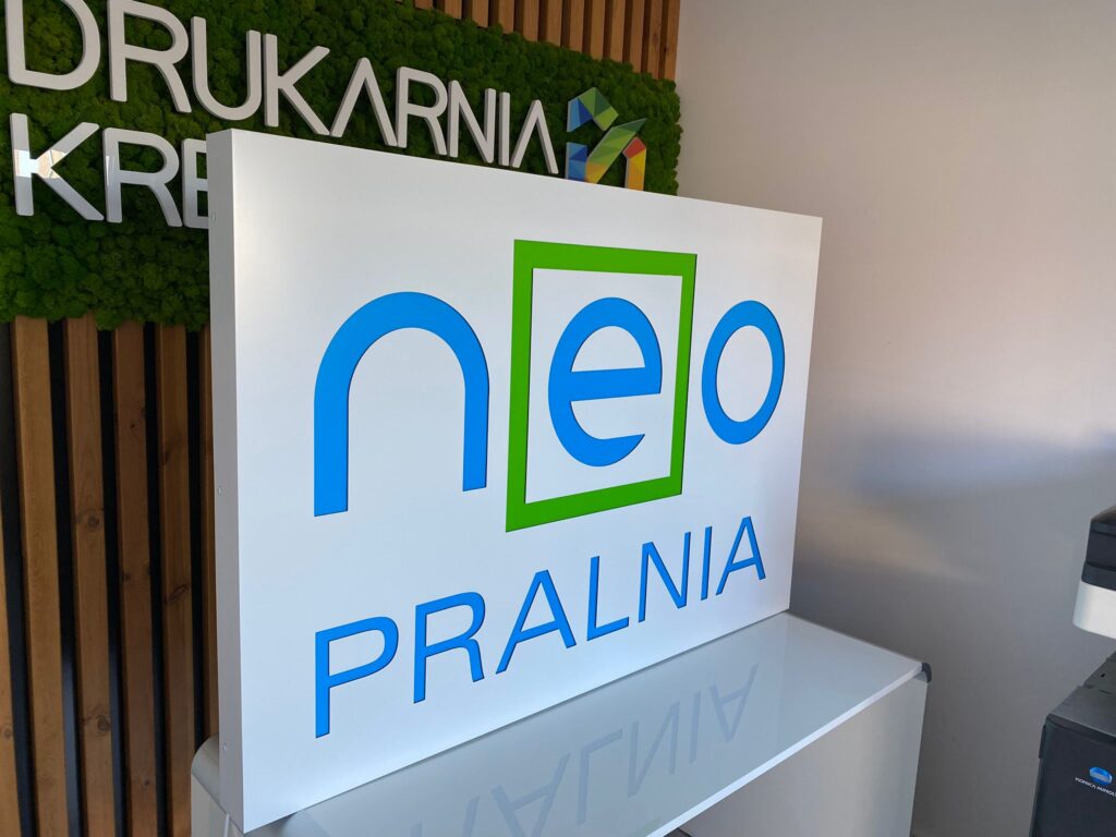 Kaseton reklamowy z dibondu LED – realizacja DECOPARK
